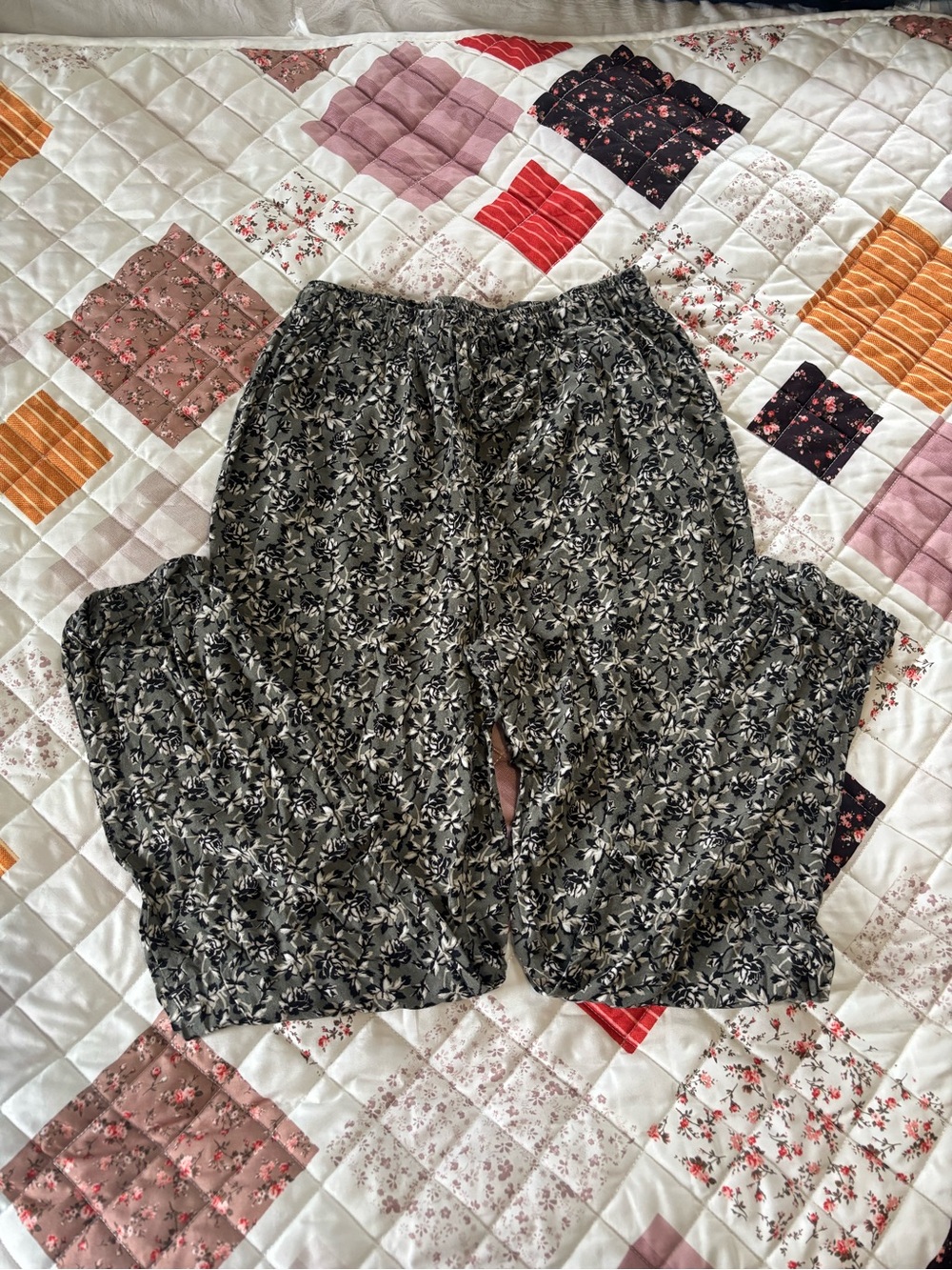 Uniqlo Olive Floral Wide-Leg Track Pants